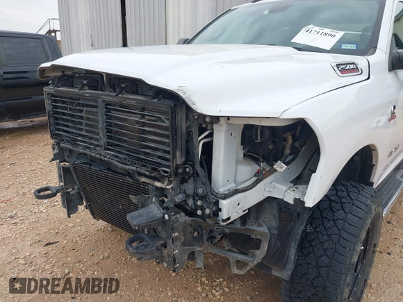 2021 Ram 2500 Big Horn with VIN 3C6UR5DL8MG605823, listed as a IAAI auction lot 41711890 with 72,008 mi miles. Bid and sale history available at carsss.com. Image 19.