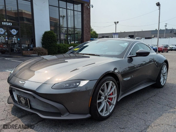 2019 Aston Martin Vantage with VIN SCFSMGAW4KGN01431, listed as a Copart auction lot 44152995 with 9,949 mi miles and Clean Title. Bid and sale history available at carsss.com. Image 2.