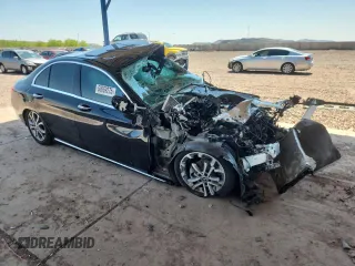 2018 Mercedes-Benz C 300 with VIN 55SWF4JB1JU263552, listed as a Copart auction lot 60669275 with Not provided miles and Non repairable. Bid and sale history available at DreamBid. Image 4.