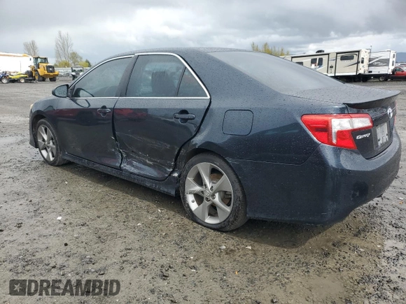 2014 Toyota Camry L with VIN 4T1BF1FK2EU392836, listed as a Copart auction lot 50820025 with 131,313 mi miles and Salvage Title. Bid and sale history available at DreamBid. Image 2.