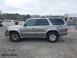 2002 Toyota 4Runner Limited with VIN JT3GN87R520229610, listed as a IAAI auction lot 41806628 with 338,035 mi miles. Bid and sale history available at carsss.com. Image 14.