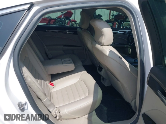 2017 Ford Fusion SE with VIN 3FA6P0HD4HR109947, listed as a IAAI auction lot 42288820 with 103,218 mi miles and . Bid and sale history available at DreamBid. Image 8.