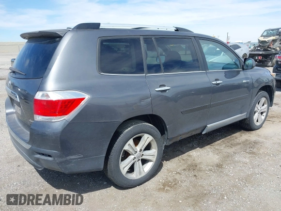 2012 Toyota Highlander Limited with VIN 5TDDK3EH8CS129178, listed as a IAAI auction lot 42025104 with 171,520 mi miles. Bid and sale history available at carsss.com. Image 4.