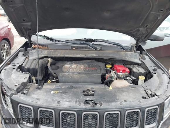 2019 Jeep Compass Trailhawk with VIN 3C4NJDDB1KT739938, listed as a IAAI auction lot 41411173 with 140,396 mi miles and . Bid and sale history available at carsss.com. Image 10.