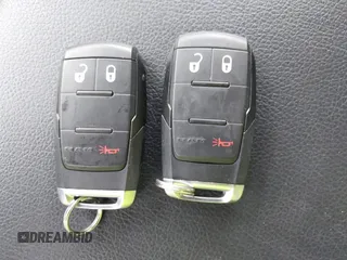 2023 Ram 2500 Tradesman z VIN 3C6UR5CL9PG593221, wystawiony jako IAAI lot #41959202 z przebiegiem 29 303 mil mil oraz . Historia ofert i sprzedaży dostępna na DreamBid. Obrazek 11.