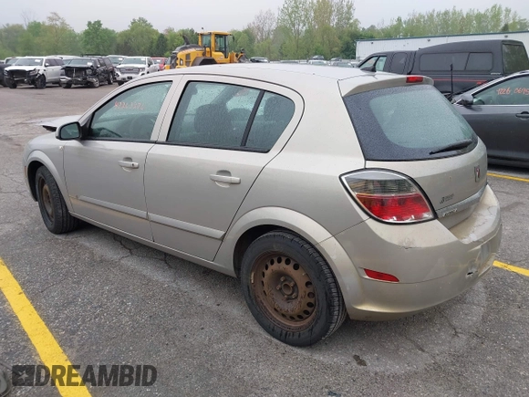 2008 Saturn Astra XE z VIN W08AR671885110247, wystawiony jako IAAI lot #42263276 z przebiegiem 150 028 mil mil oraz . Historia ofert i sprzedaży dostępna na DreamBid. Obrazek 3.