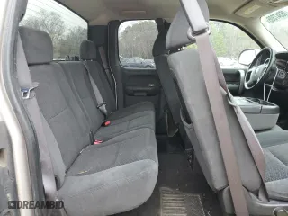 2008 Chevrolet Silverado 1500 LT w/1LT with VIN 2GCEC19J681146076, listed as a Copart auction lot 46547305 with 204,212 mi miles and Clean Title. Bid and sale history available at carsss.com. Image 10.