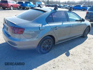2011 Volkswagen Jetta SE с VIN 3VWDZ7AJ4BM080178, выставлен на аукционе IAAI как лот 41772185 с пробегом 140 897 миль миль и . История ставок и продаж доступна на DreamBid. Изображение 4.