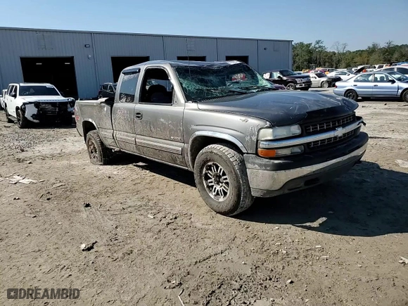 2000 Chevrolet Silverado 1500 LT with VIN 1GCEK19T7YE190607, listed as a Copart auction lot 46532245 with 174,903 mi miles and Salvage Title. Bid and sale history available at carsss.com. Image 11.