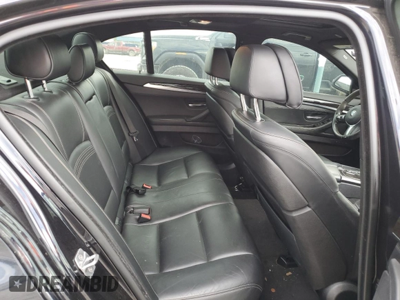 2015 BMW 5 Series 550i xDrive с VIN WBAKP9C54FD980038, выставлен на аукционе Copart как лот 56051025 с пробегом 83 889 миль миль и Списание • Salvage title. История ставок и продаж доступна на DreamBid. Изображение 10.