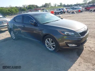 2012 Kia Optima LX with VIN 5XXGM4A7XCG069576, listed as a IAAI auction lot 41981909 with 189,080 mi miles. Bid and sale history available at carsss.com. Image 1.