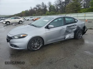 2015 Dodge Dart SXT z VIN 1C3CDFBB3FD345449, wystawiony jako Copart lot #56947145 z przebiegiem 61 019 mil mil oraz Szkody całkowita. Historia ofert i sprzedaży dostępna na DreamBid. Obrazek 1.