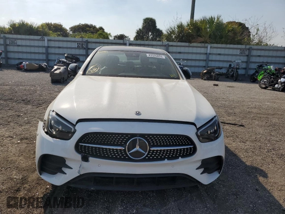 2021 Mercedes-Benz E-Class E 350 with VIN W1KZF8EB4MA908908, listed as a Copart auction lot 43335833 with Not Provided miles. Bid and sale history available at carsss.com. Image 5.