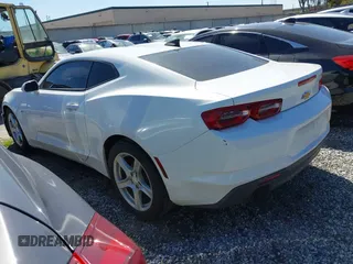 2019 Chevrolet Camaro 1LS with VIN 1G1FB1RX5K0130443, listed as a IAAI auction lot 41586492 with 122,538 mi miles and . Bid and sale history available at carsss.com. Image 3.