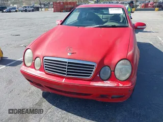 2001 Mercedes-Benz CLK 320/430 z VIN WDBLJ65GX1F164842, wystawiony jako IAAI lot #42438009 z przebiegiem Nie podano mil oraz . Historia ofert i sprzedaży dostępna na DreamBid. Obrazek 6.