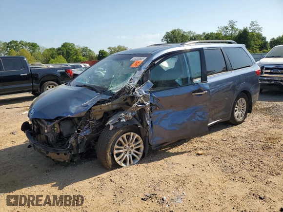 2017 Toyota Sienna XLE Auto Access Seat with VIN 5TDYZ3DC7HS789139, listed as a Copart auction lot 53200635 with Not provided miles and Salvage title. Bid and sale history available at DreamBid. Image 1.