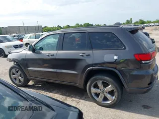 2021 Jeep Grand Cherokee Laredo E z VIN 1C4RJEAGXMC844631, wystawiony jako IAAI lot #42516098 z przebiegiem 65 564 mil mil oraz . Historia ofert i sprzedaży dostępna na DreamBid. Obrazek 14.