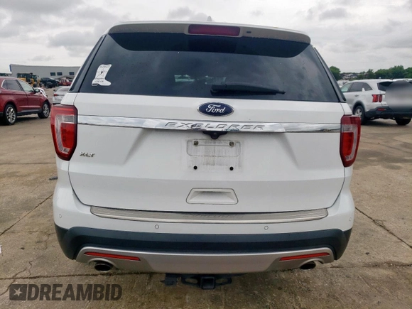 2017 Ford Explorer XLT z VIN 1FM5K7D81HGA26890, wystawiony jako Copart lot #60531395 z przebiegiem 139 008 mil mil oraz Szkoda całkowita • Salvage title. Historia ofert i sprzedaży dostępna na DreamBid. Obrazek 6.