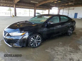 2023 Nissan Maxima SV z VIN 1N4AA6CVXPC511712, wystawiony jako Copart lot #54992095 z przebiegiem 41 118 mil mil oraz Czysty tytuł • Clean title. Historia ofert i sprzedaży dostępna na DreamBid. Obrazek 1.