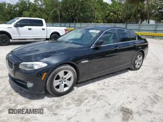 2013 BMW 5 Series 528i xDrive z VIN WBAXH5C56DD111787, wystawiony jako Copart lot #58716705 z przebiegiem 144 796 mil mil oraz Tytuł czysty. Historia ofert i sprzedaży dostępna na DreamBid. Obrazek 1.