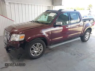 2007 Ford Explorer Sport Trac Limited z VIN 1FMEU33857UB31629, wystawiony jako IAAI lot #42611001 z przebiegiem 128 825 mil mil oraz . Historia ofert i sprzedaży dostępna na DreamBid. Obrazek 17.