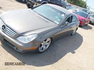 2006 Mercedes-Benz CLS 500 with VIN WDDDJ75XX6A011013, listed as a IAAI auction lot 37291476 with Not provided miles and . Bid and sale history available at DreamBid. Image 2.