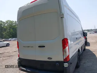 2017 Ford Transit with VIN 1FTYR3XM1HKA71226, listed as a IAAI auction lot 42424063 with 469,652 mi miles and . Bid and sale history available at DreamBid. Image 16.