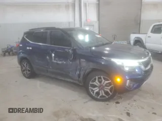 2021 Kia Seltos SX with VIN KNDETCA24M7207406, listed as a Copart auction lot 45762665 with 70,955 mi miles and Salvage Title. Bid and sale history available at carsss.com. Image 4.