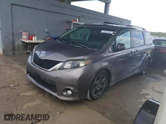 2012 Toyota Sienna SE with VIN 5TDXK3DCXCS229804, listed as a Copart auction lot 45532935 with 338,587 mi miles and Clean Title. Bid and sale history available at carsss.com. Image 1.