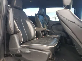 2022 Chrysler Pacifica Hybrid Limited with VIN 2C4RC1S77NR208193, listed as a Copart auction lot 47320125 with 28,282 mi miles and Salvage title. Bid and sale history available at DreamBid. Image 12.
