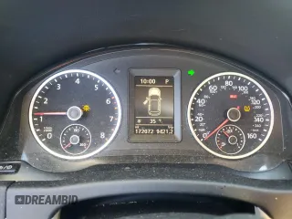2015 Volkswagen Tiguan SE z VIN WVGBV7AX9FW516731, wystawiony jako Copart lot #49508815 z przebiegiem 172 072 mil mil oraz Szkoda całkowita • Salvage title. Historia ofert i sprzedaży dostępna na DreamBid. Obrazek 9.