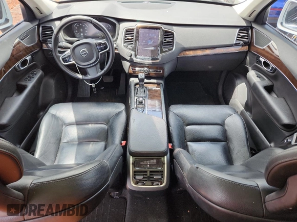 2016 Volvo XC90 T6 Momentum with VIN YV4A22PK2G1025307, listed as a Copart auction lot 60511015 with 142,669 mi miles and Clean title. Bid and sale history available at DreamBid. Image 8.