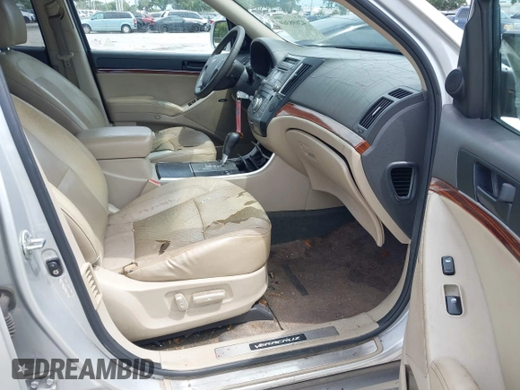 2010 Hyundai Veracruz Limited with VIN KM8NU4CC0AU116232, listed as a IAAI auction lot 42698369 with 207,134 mi miles and . Bid and sale history available at DreamBid. Image 5.