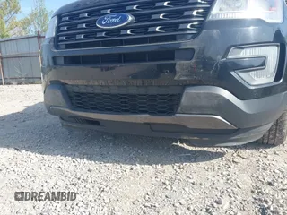 2017 Ford Explorer XLT с VIN 1FM5K8D84HGC45915, выставлен на аукционе IAAI как лот 42088691 с пробегом 162 159 миль миль и . История ставок и продаж доступна на DreamBid. Изображение 6.