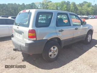 2005 Ford Escape XLS Value with VIN 1FMYU02Z25KB13278, listed as a IAAI auction lot 41981861 with 173,733 mi miles. Bid and sale history available at carsss.com. Image 4.