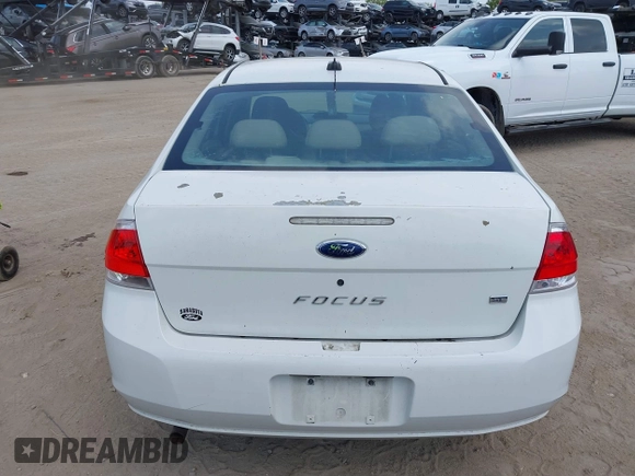 2009 Ford Focus SE with VIN 1FAHP35NX9W203482, listed as a IAAI auction lot 41870714 with 184,823 mi miles. Bid and sale history available at carsss.com. Image 16.