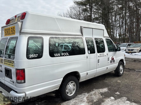 2014 Ford Econoline Cargo Commercial with VIN 1FTNS2EW6EDA97603, listed as a Copart auction lot 47958945 with 112,974 mi miles and Clean Title. Bid and sale history available at carsss.com. Image 4.