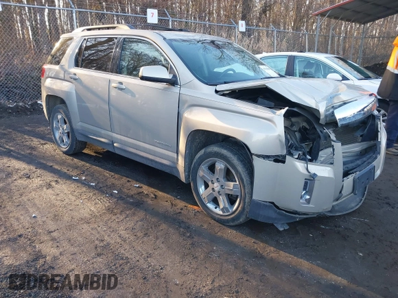 2012 GMC Terrain SLT-1 with VIN 2GKFLVE59C6116221, listed as a IAAI auction lot 41568868 with 139,999 mi miles. Bid and sale history available at carsss.com. Image 1.