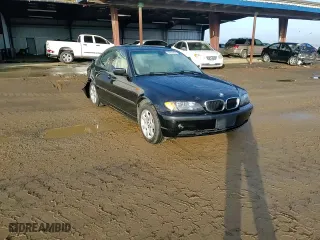 2005 BMW 3 Series 325i with VIN WBAAZ334X5KP92841, listed as a Copart auction lot 84638894 with 0 mi miles and Salvage Title. Bid and sale history available at carsss.com. Image 10.