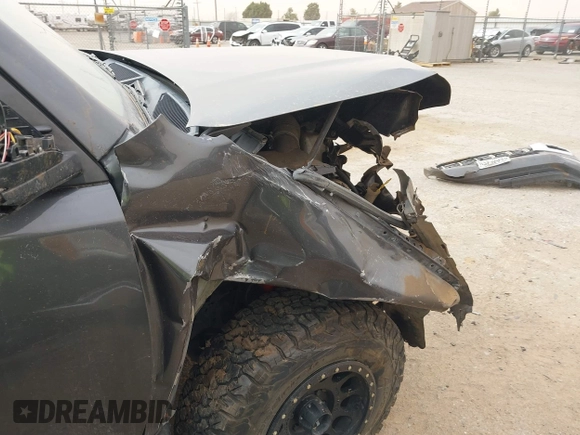 2015 Toyota 4Runner Limited with VIN JTEBU5JR1F5267923, listed as a IAAI auction lot 41805736 with Not Provided miles and . Bid and sale history available at carsss.com. Image 6.