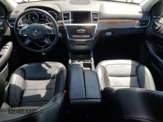 2013 Mercedes-Benz M 350 z VIN 4JGDA5HB0DA181193, wystawiony jako Copart lot #58015015 z przebiegiem 103 390 mil mil oraz Szkoda całkowita • Salvage title. Historia ofert i sprzedaży dostępna na DreamBid. Obrazek 8.