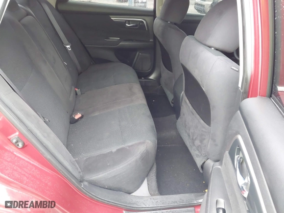 2014 Nissan Altima 2.5 S with VIN 1N4AL3AP2EN368365, listed as a IAAI auction lot 41866662 with 202,123 mi miles. Bid and sale history available at carsss.com. Image 8.