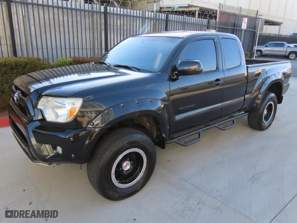 2008 Toyota Tacoma PreRunner with VIN 5TETU62N28Z507183, listed as a Copart auction lot 41638565 with 165,461 mi miles and Clean Title. Bid and sale history available at carsss.com. Image 2.