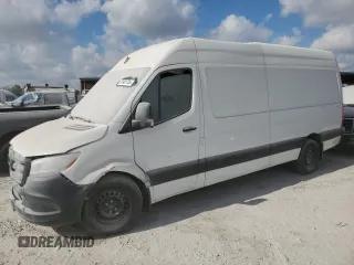 2022 Mercedes-Benz Sprinter Cargo with VIN W1Y4ECHY5NT110767, listed as a Copart auction lot 75481704 with 32,192 mi miles and Salvage Title. Bid and sale history available at carsss.com. Image 1.
