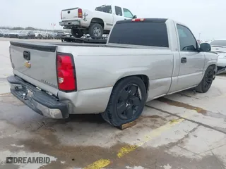 2005 Chevrolet Silverado 1500 Work Truck with VIN 1GCEC14X35Z189059, listed as a IAAI auction lot 41624369 with 201,053 mi miles. Bid and sale history available at carsss.com. Image 4.