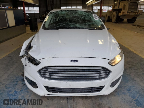2015 Ford Fusion SE with VIN 3FA6P0H7XFR143317, listed as a Copart auction lot 46164345 with 132,229 mi miles and Non repairable. Bid and sale history available at DreamBid. Image 5.