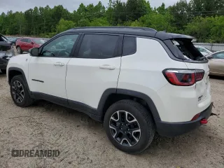 2020 Jeep Compass Trailhawk z VIN 3C4NJDDB1LT122251, wystawiony jako Copart lot #55255875 z przebiegiem 104 462 mil mil oraz Szkoda całkowita • Salvage title. Historia ofert i sprzedaży dostępna na DreamBid. Obrazek 2.