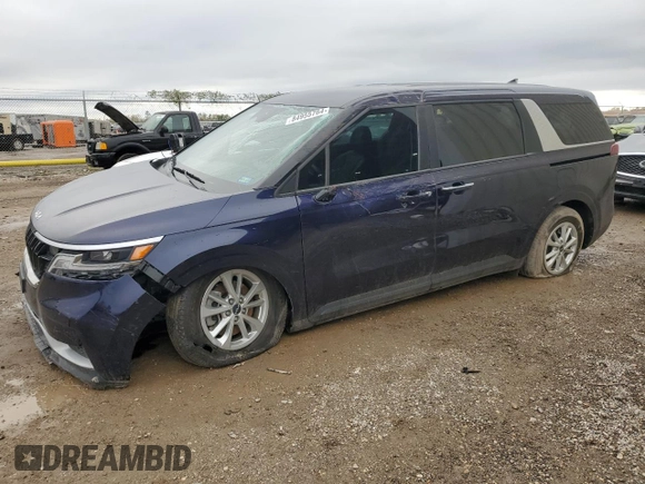 2024 Kia Carnival LX with VIN KNDNB4H33R6335205, listed as a Copart auction lot 84955764 with 26,539 mi miles and Salvage Title. Bid and sale history available at carsss.com. Image 1.