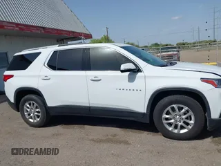 2018 Chevrolet Traverse LT Cloth with VIN 1GNERGKW4JJ144479, listed as a IAAI auction lot 41839641 with 136,404 mi miles. Bid and sale history available at carsss.com. Image 13.