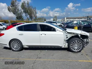 2015 Kia K900 Premium with VIN KNALU4D46F6027616, listed as a IAAI auction lot 41702945 with 70,392 mi miles. Bid and sale history available at carsss.com. Image 14.